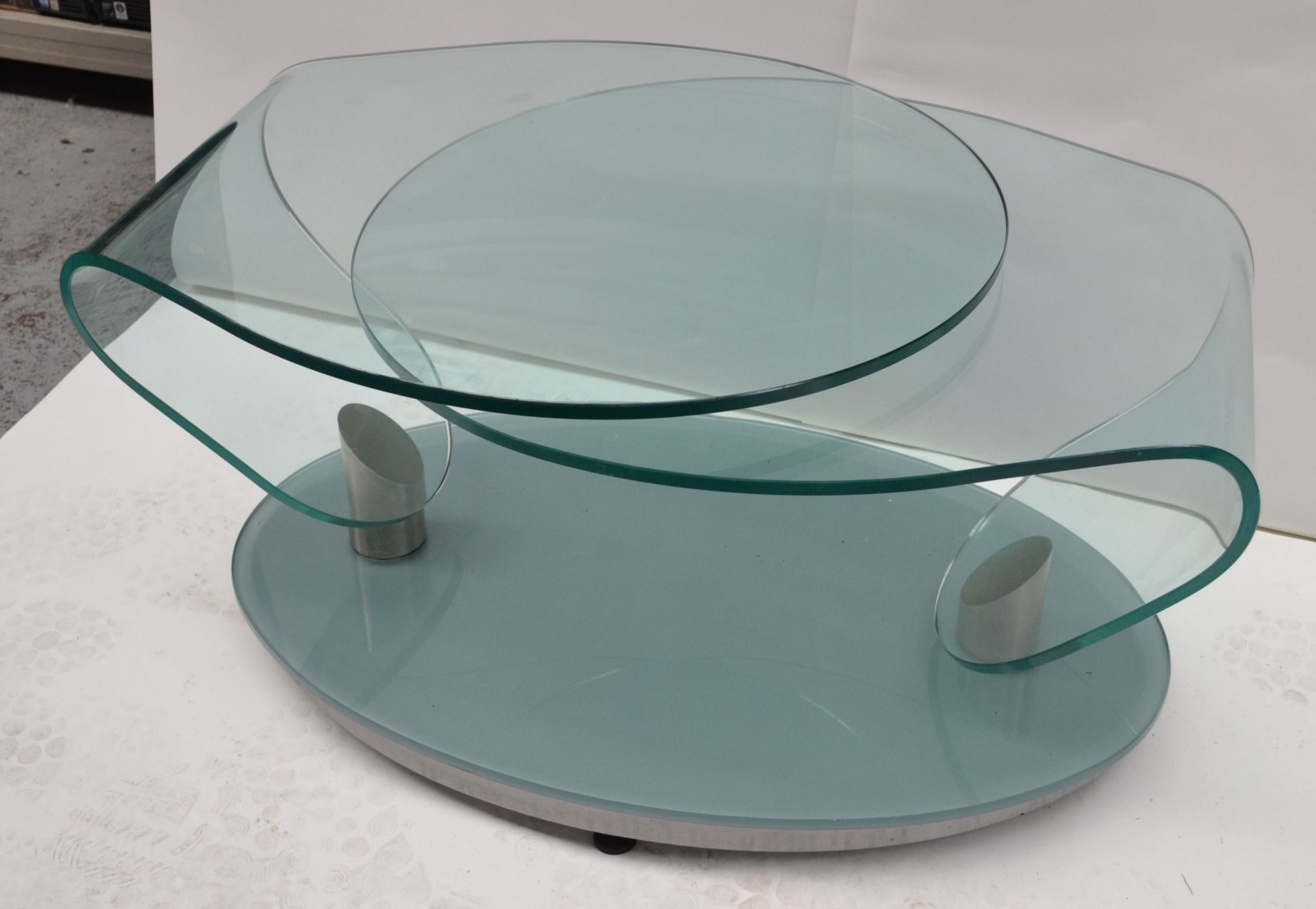 1 x Contemporary Swivelling Glass Coffee Table - AE007 - CL007 - Location: Altrincham WA14 - Image 11 of 13