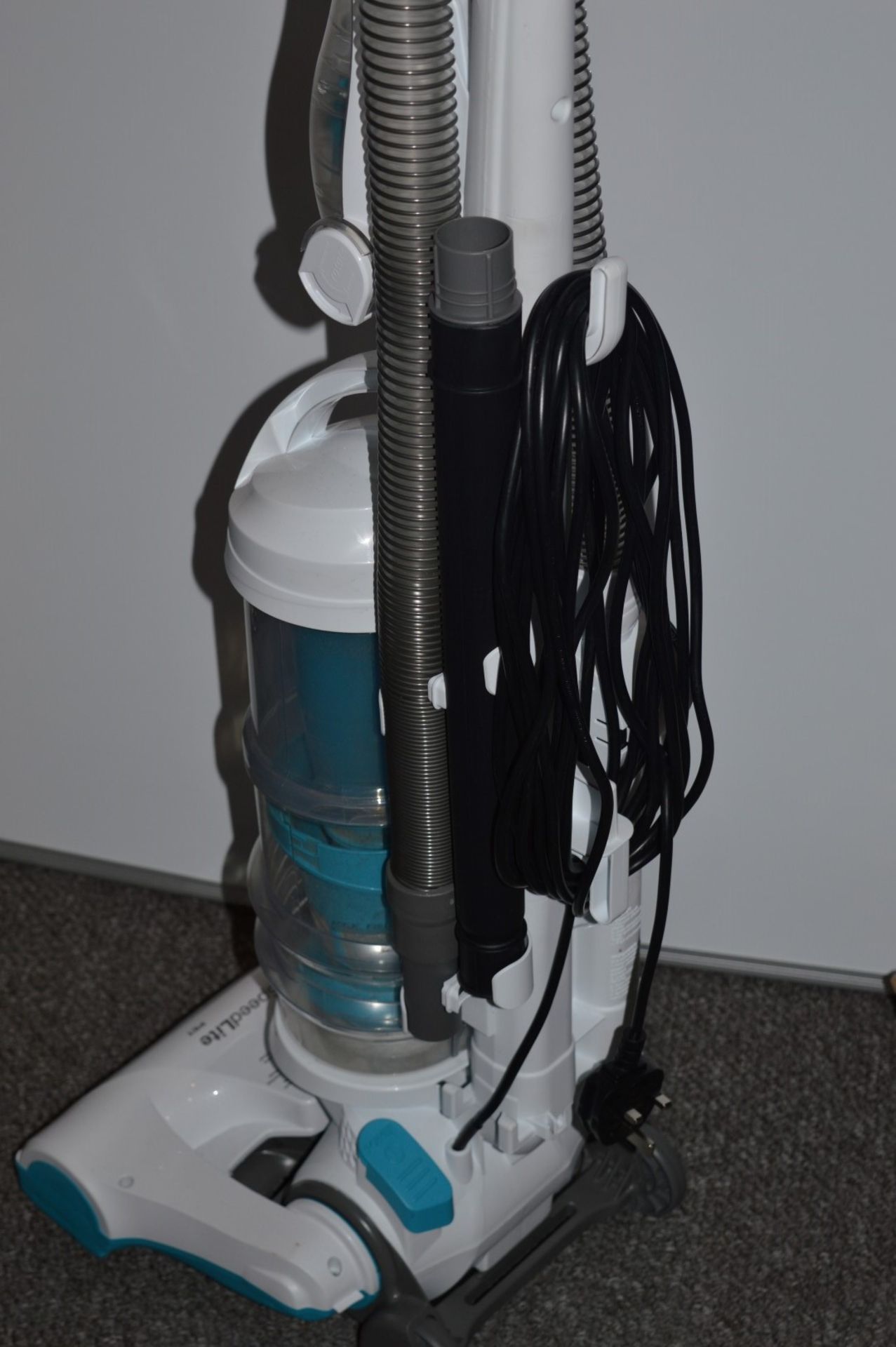 1 x Zanussi Airspeed Lite Pet Vacuum Cleaner - Includes All Accessories - Good Condition With Only - Image 5 of 6