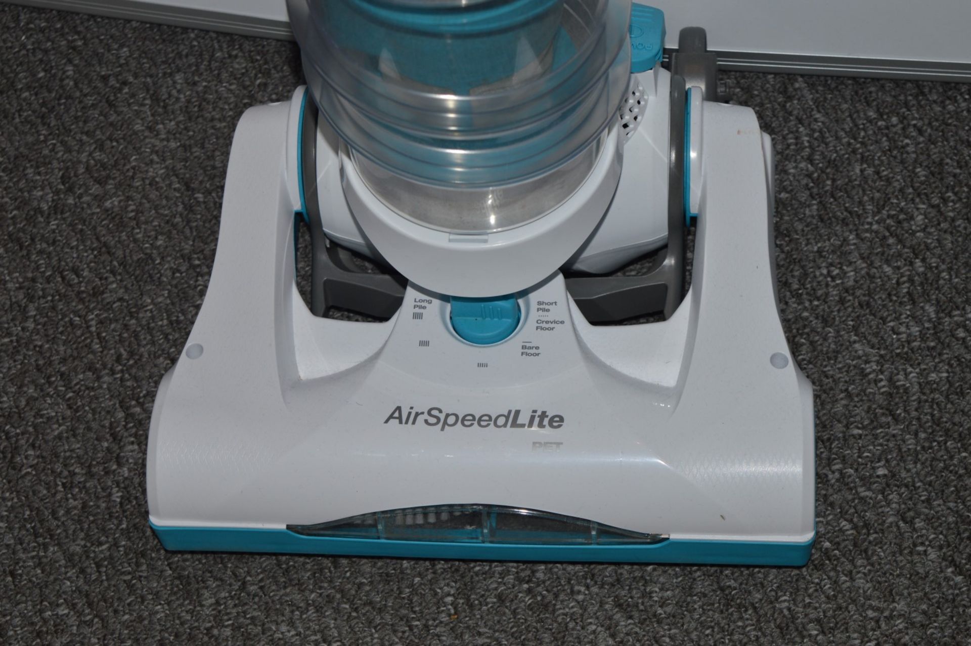 1 x Zanussi Airspeed Lite Pet Vacuum Cleaner - Includes All Accessories - Good Condition With Only - Image 4 of 6