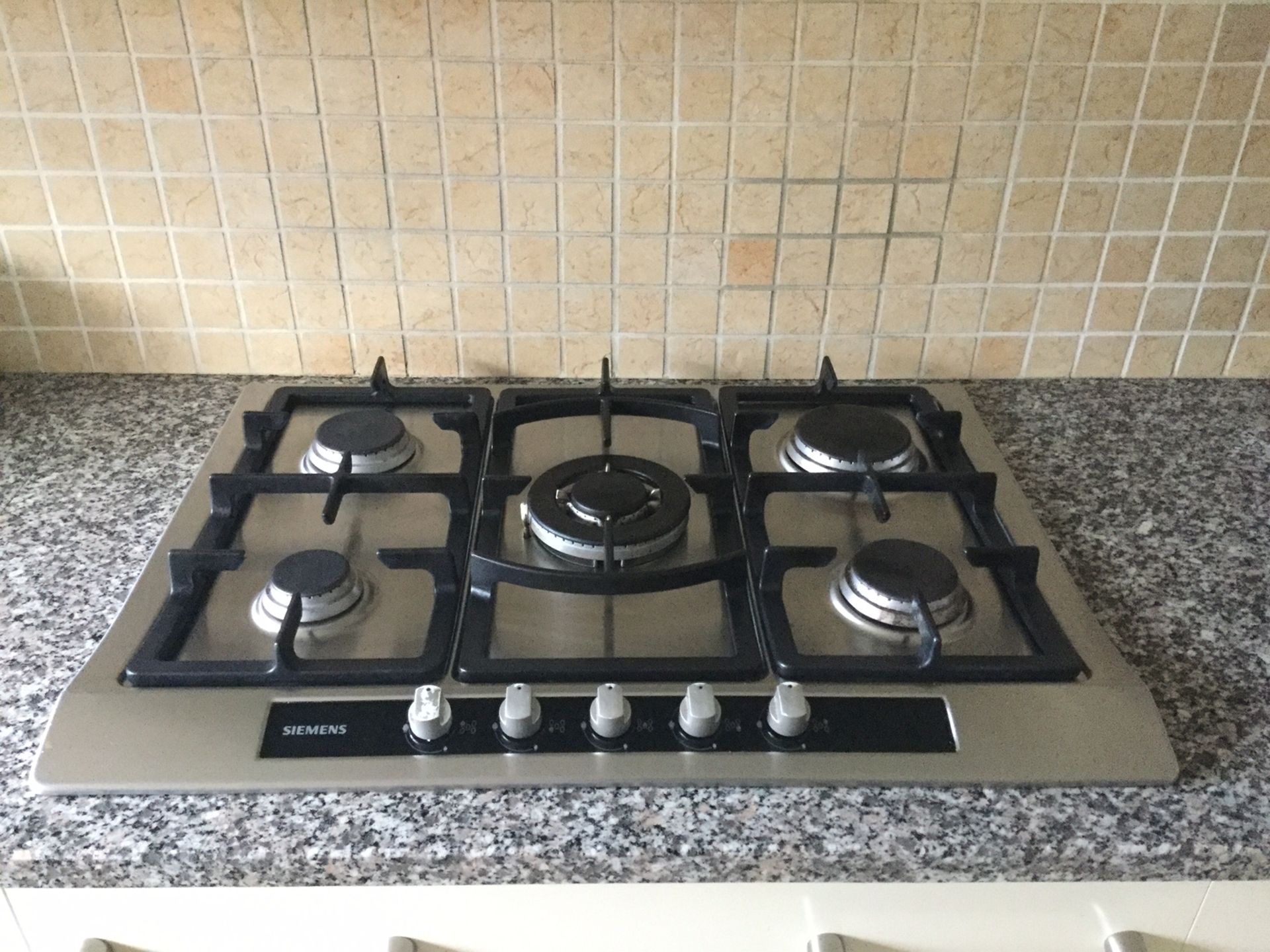 1 x Beautifully Crafted Bespoke Fitted Kitchen With Granite Worktops, Central Island, Utility - Image 6 of 18