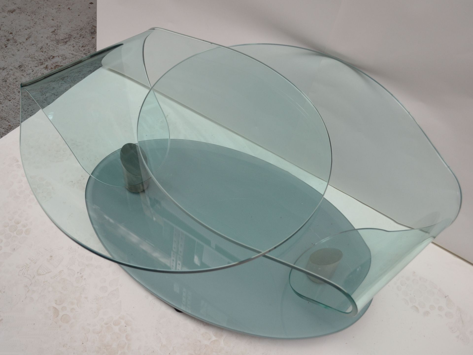 1 x Contemporary Swivelling Glass Coffee Table - AE007 - CL007 - Location: Altrincham WA14 - Image 12 of 13