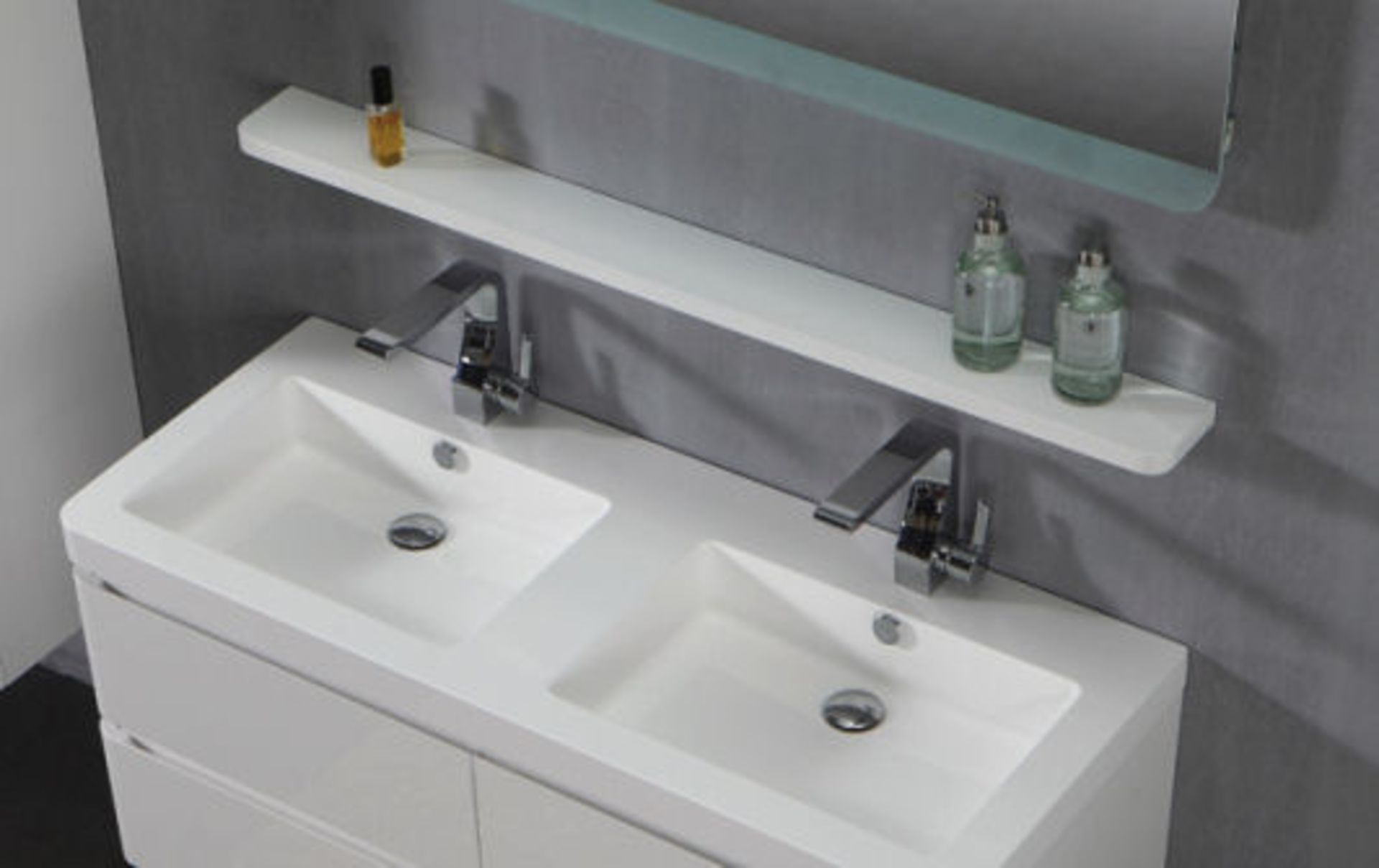 1 x Contemporary Bathroom Storage Shelf 120 - A-Grade - Ref:ASH120 - CL170 - Location: Nottingham - Image 2 of 3