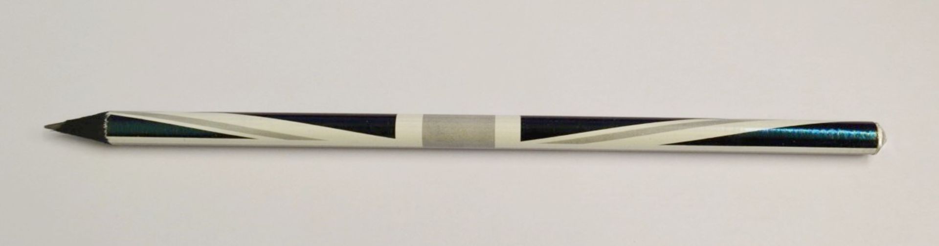 140 x ICE London "Union Jack" Pencils - Made With SWAROVSKI® ELEMENTS - Colour: Black - New / Sealed - Bild 4 aus 4