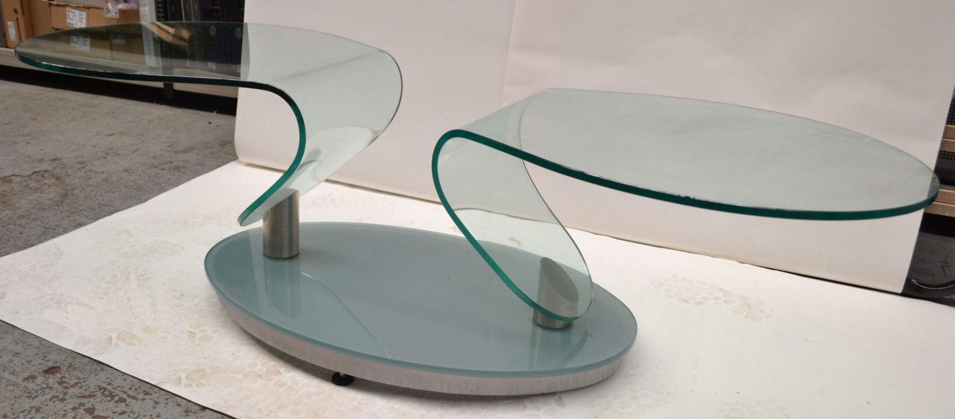 1 x Contemporary Swivelling Glass Coffee Table - AE007 - CL007 - Location: Altrincham WA14 - Image 13 of 13