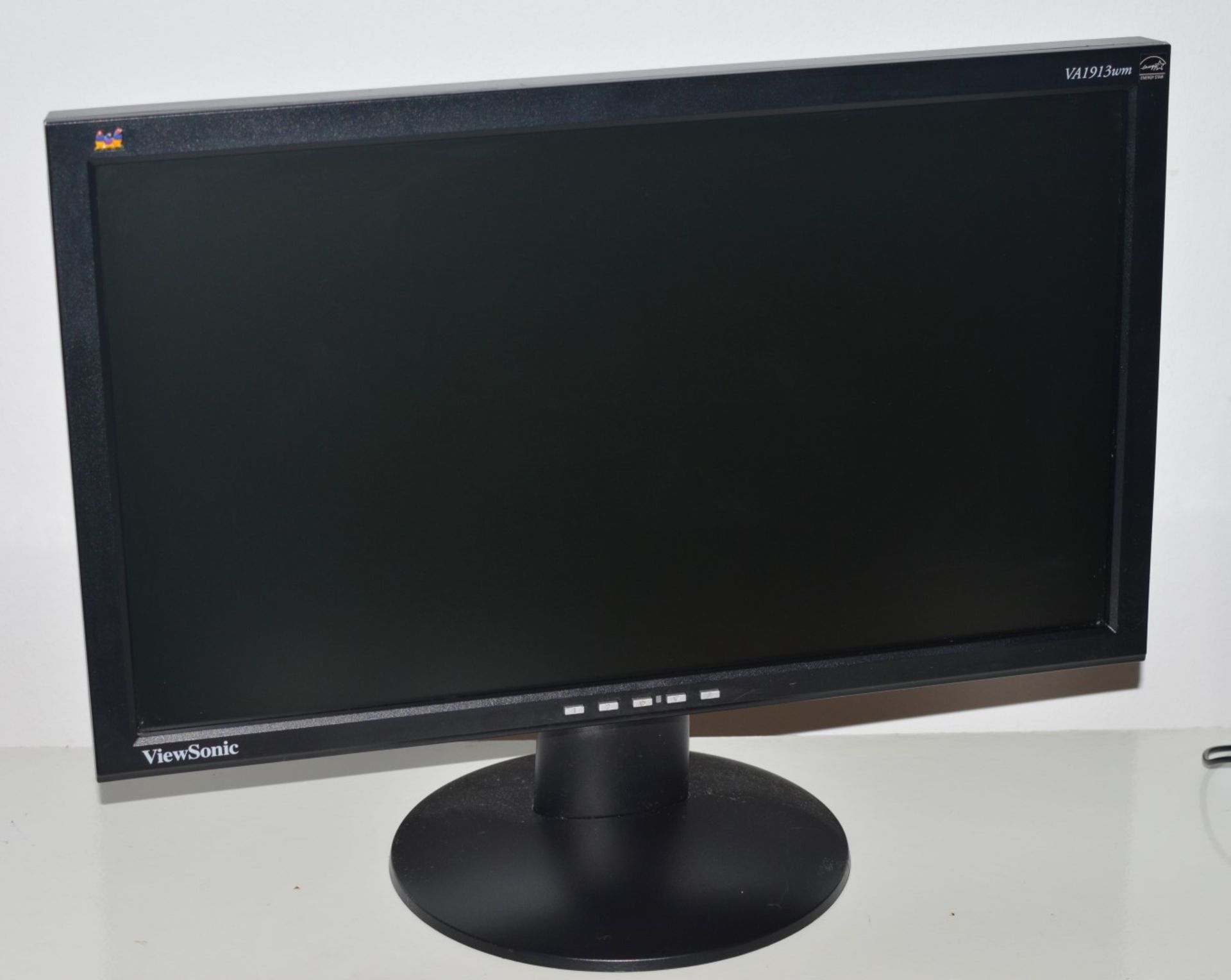 1 x ViewSonic 19 Inch Widescreen Monitor - With Power Cable - CL010 - Location: Altrincham WA14
