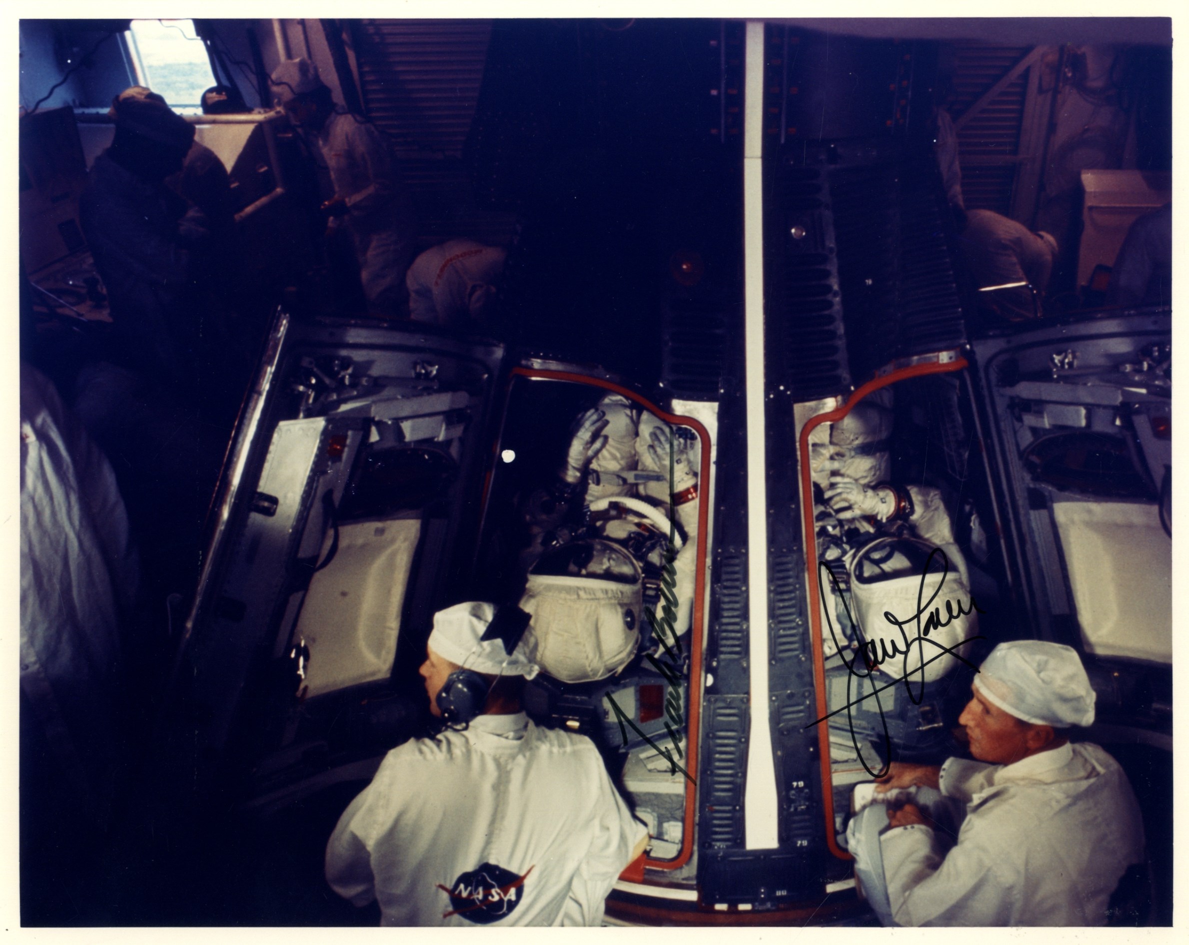 GEMINI VII: Signed colour 10 x 8 photograph by both Frank Borman (1928- , Command Pilot,