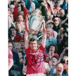 MANCHESTER UNITED: Selection of signed 8 x 10 photographs and a few slightly larger by various