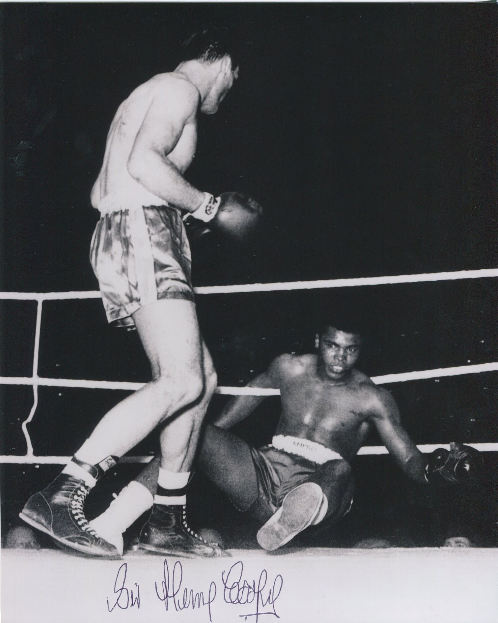 COOPER HENRY: (1934-2011) English Heavyweight Boxer. - Image 2 of 4