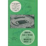 MANCHESTER UNITED: A vintage printed 8vo programme for Sporting Club de Portugal vs.