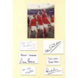 SPORT: Selection of signed pieces, cards, a few signed photographs of various sizes etc.