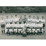 TOTTENHAM HOTSPUR: A vintage signed 8.5