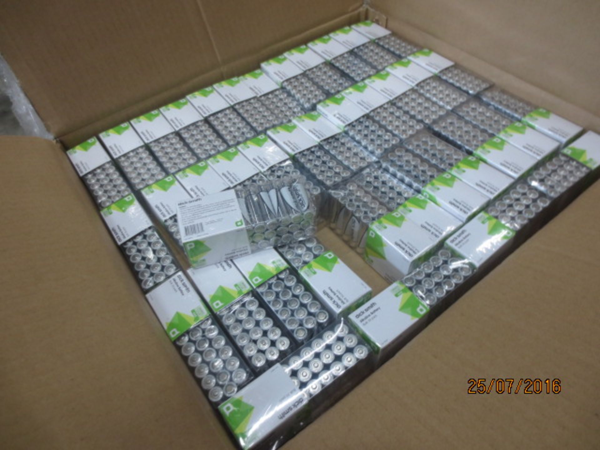 Pallet includes: SKU: S4040 Type: AA Total Pack Per Pallet: 320 SKU: S4041 Type: AAA Total Pack - Image 3 of 4