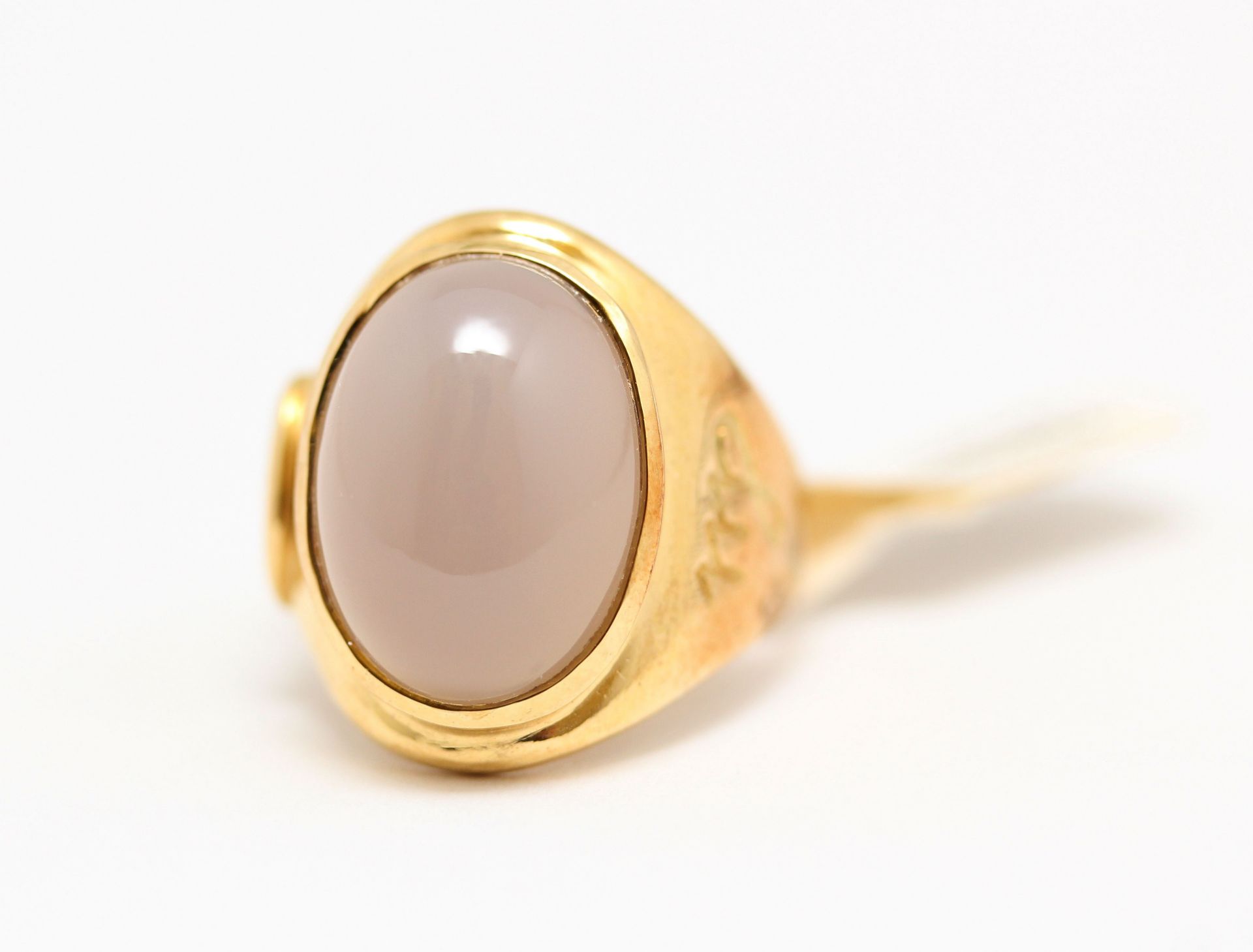 N. 1F (5260 IVG) Anello in oro giallo 18kt e agata grigia, simbolo astrologico Vergine, gr. 7 (R.