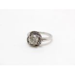 Anello in oro bianco 18 Kt con diamante solitario round brillante mm 8,07x4,75, ct. 2,20 circa