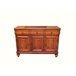 Credenza tre ante a tre cassetti in noce cm. 150x54xh104 Lombardia fine '800