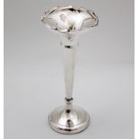 Vaso in argento cm. 22,5, bolli Birmingham 1916