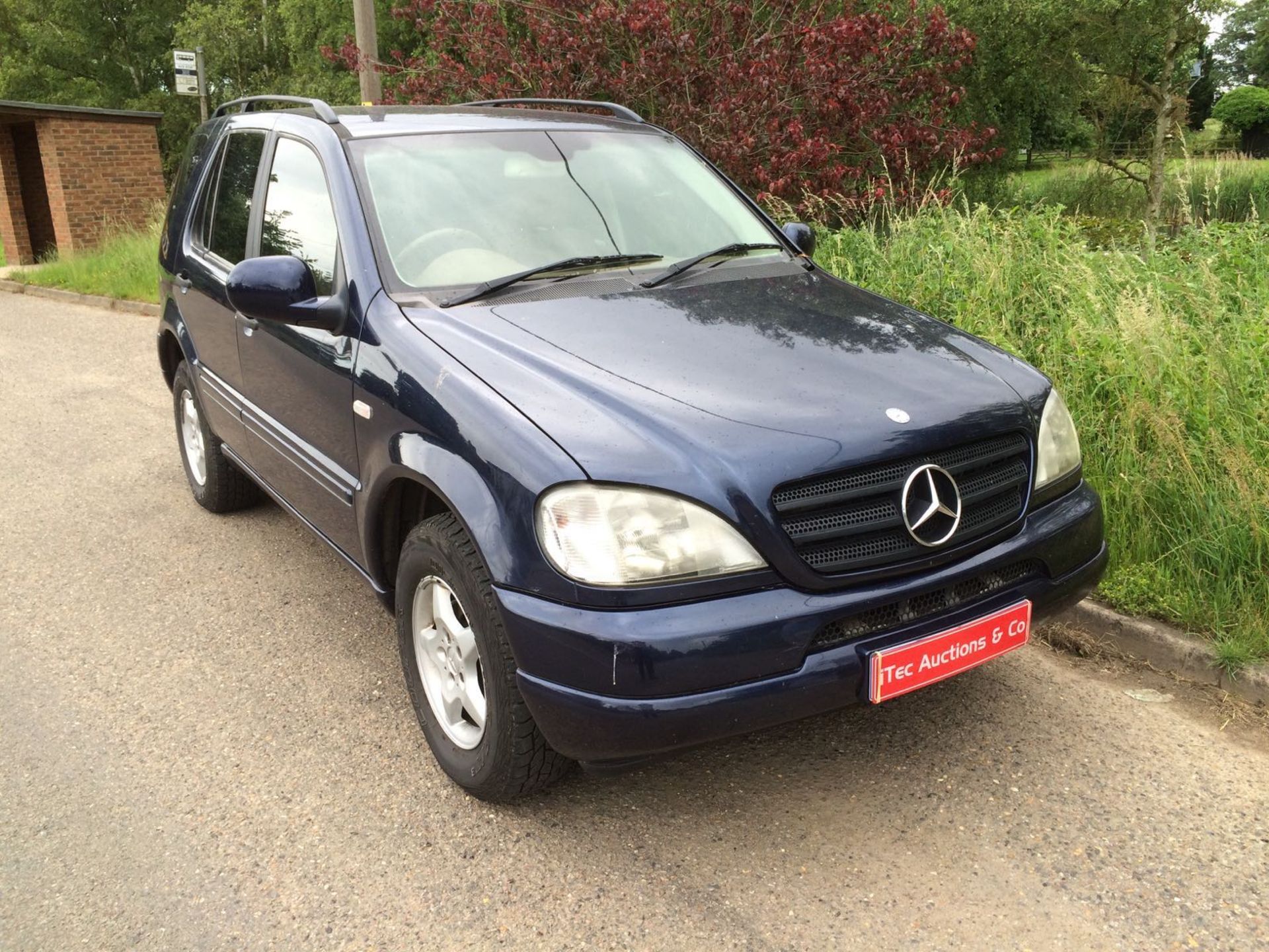 2000 MERCEDES BENZ ML270 CDI AUTO (7 SEATER) **NO VAT ON HAMMER PRICE** - Image 2 of 19