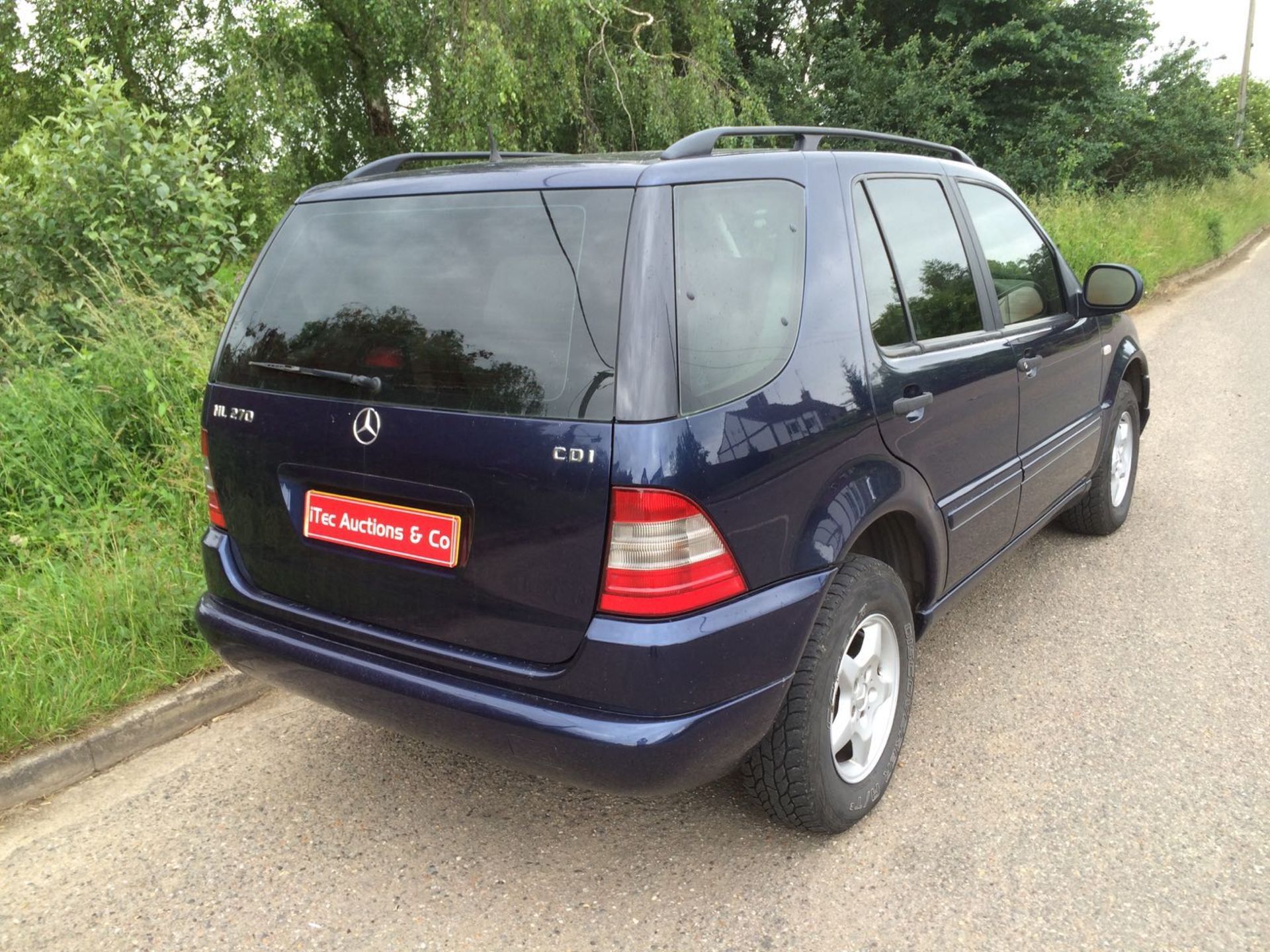 2000 MERCEDES BENZ ML270 CDI AUTO (7 SEATER) **NO VAT ON HAMMER PRICE** - Image 4 of 19
