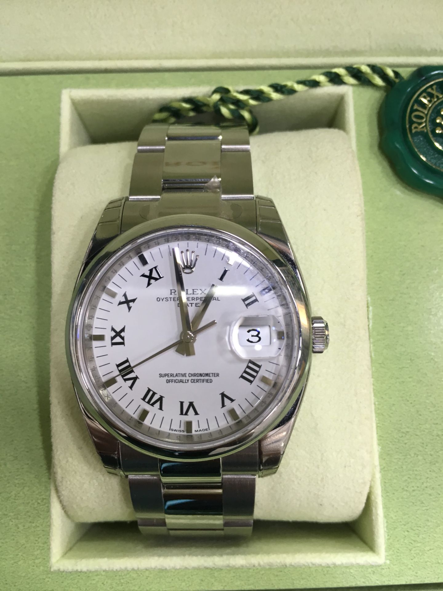 BRAND NEW ROLEX OYSTER PERPETUAL DATE 34 WHITE ROMAN NUMBERALS MODEL 115200 *NO VAT ON HAMMER PRICE* - Image 3 of 14