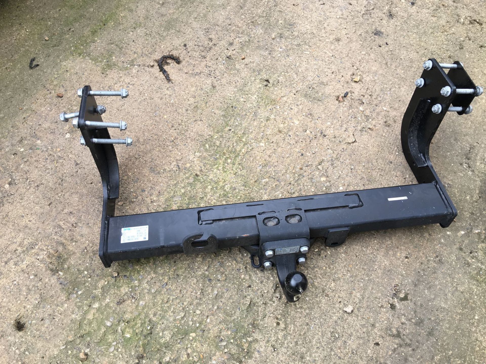 2014 ONWARDS MERCEDES SPRINTER HEAVY DUTY TOW BAR