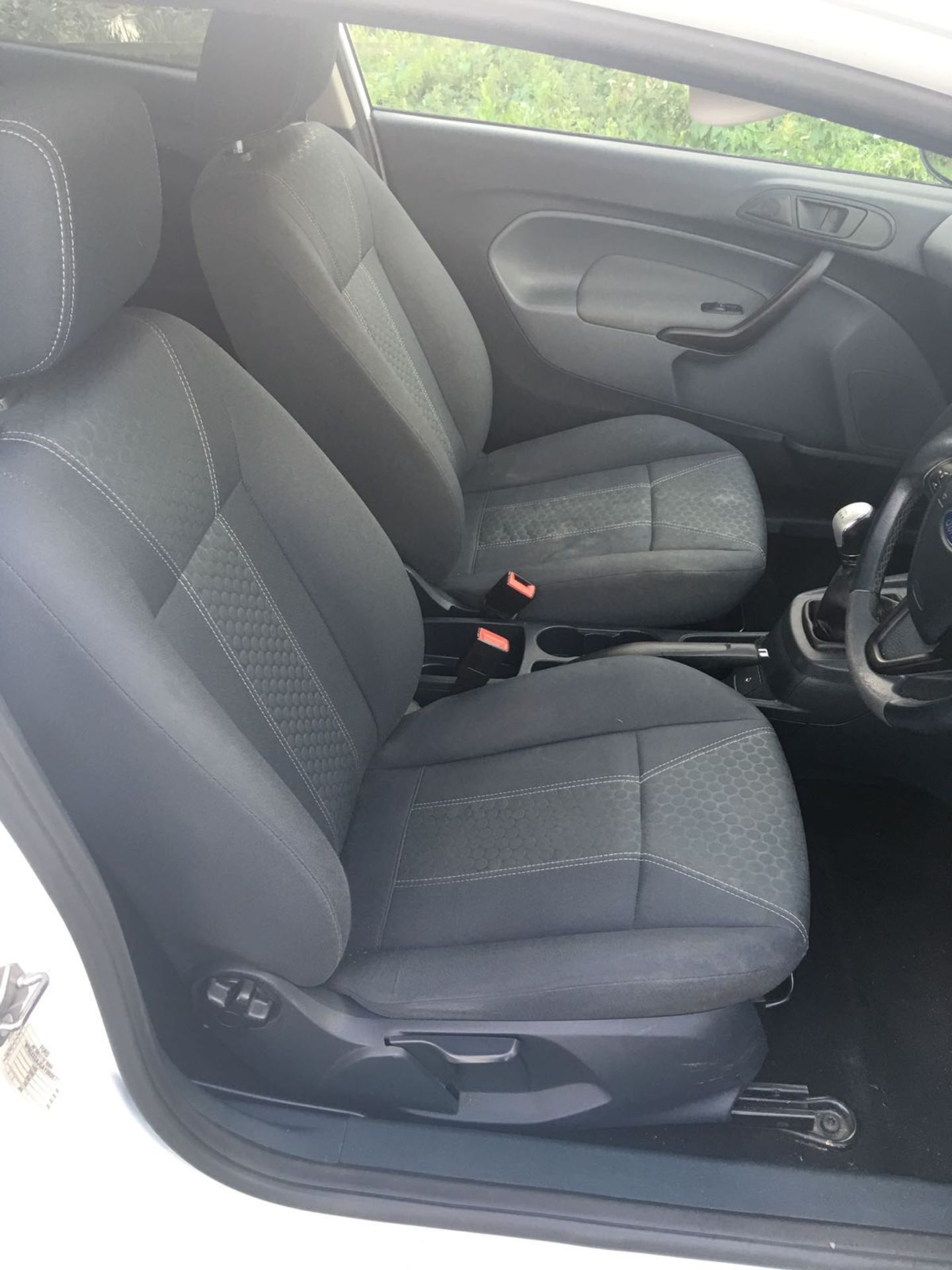 2010 FORD FIESTA ZETEC 1.2 - Image 14 of 15