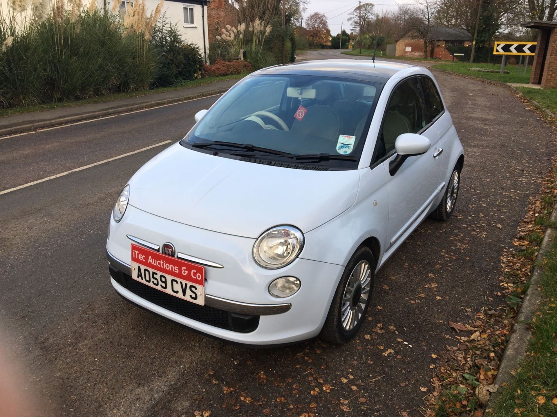 2009 FIAT 500 LOUNGE - Image 2 of 17