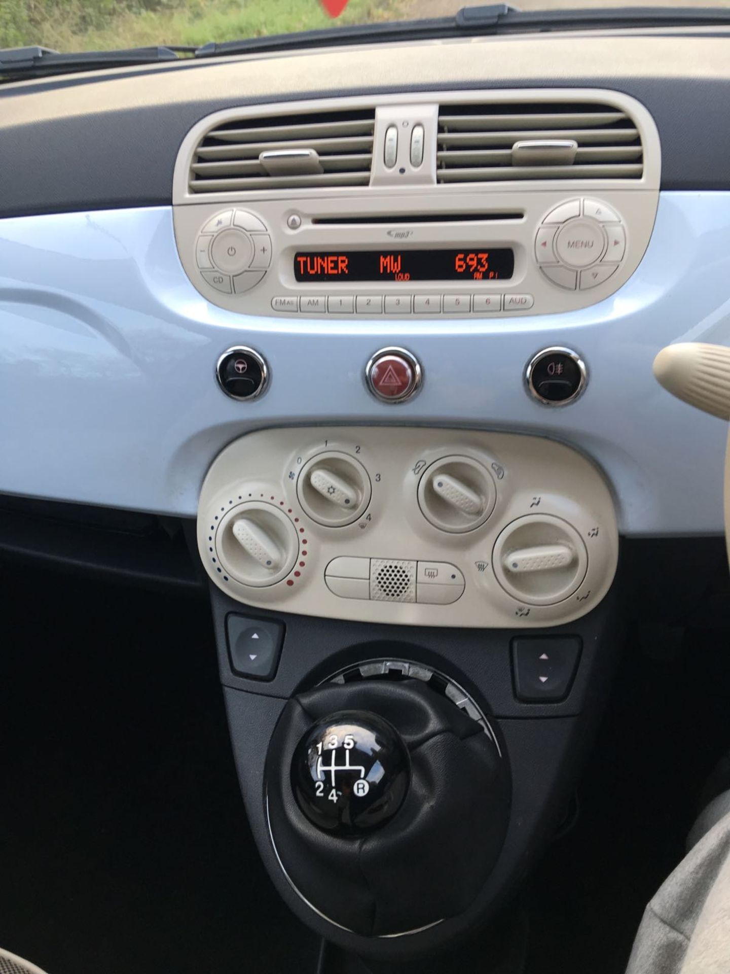 2009 FIAT 500 LOUNGE - Image 12 of 17