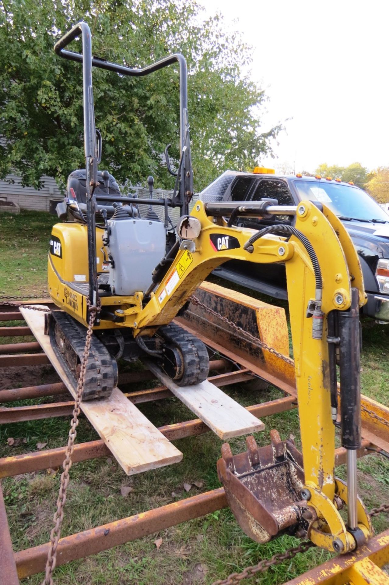 2013 Caterpillar Model 300.9D Hydraulic Track-Type Excavator, SN# CAT3009DLLJM00309, Yanmar 3- - Image 17 of 18