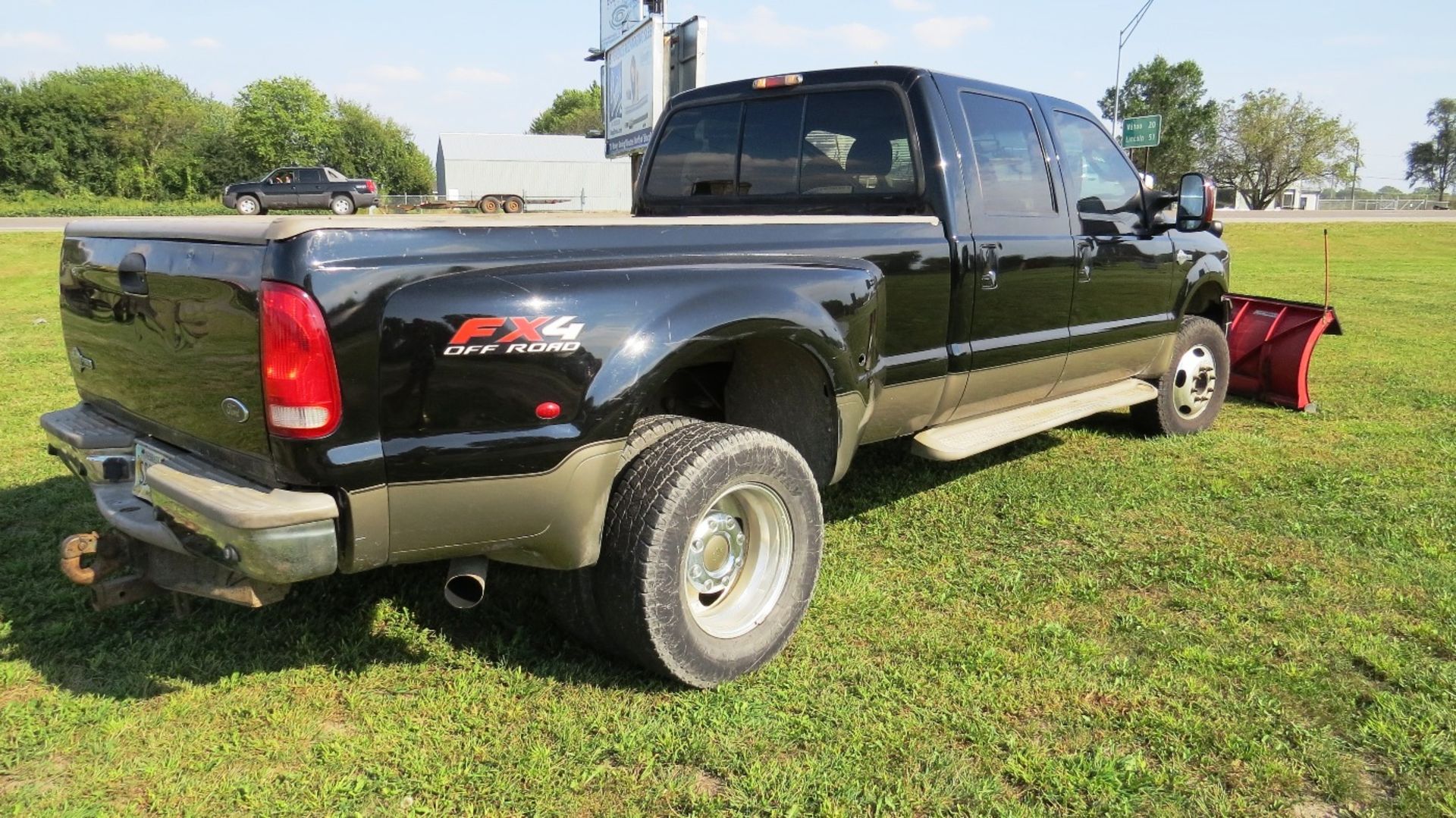 2006 Ford Model F-350 Lariat King Ranch Crew Cab Dually Pickup, VIN# 1FTWW33P76EC50284, V-8 Power - Image 23 of 30