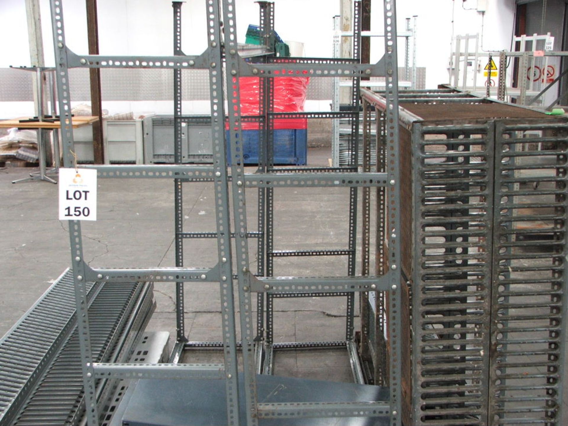 QTY OF C/P STEEL RACKING