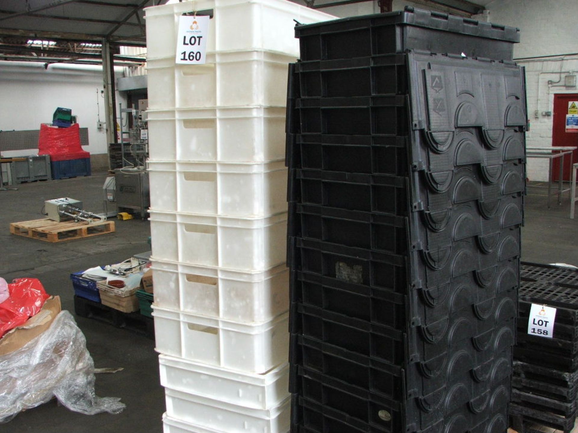 QTY OF PLASTIC TRAYS & STORAGE BOXES