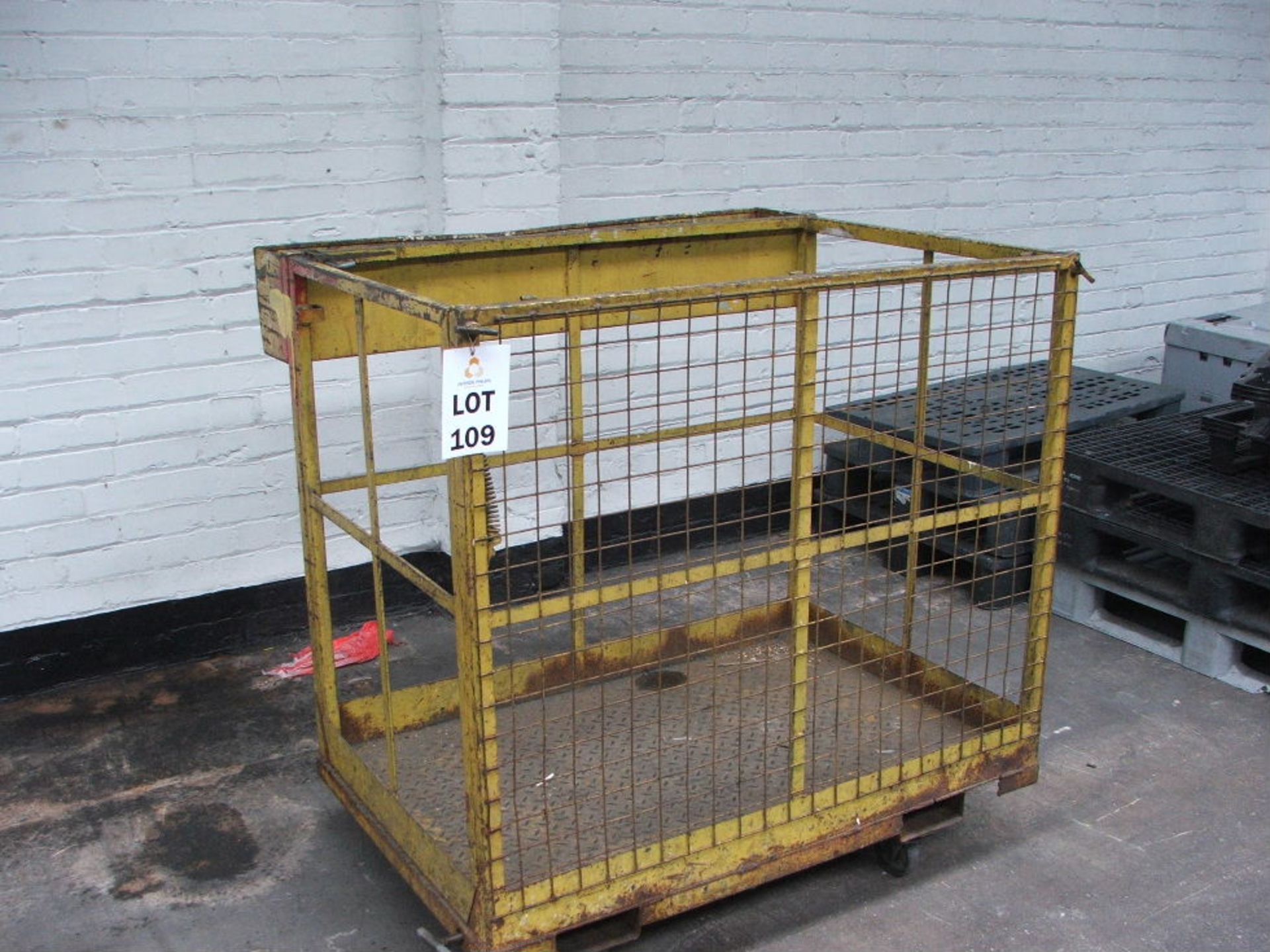 FORK TRUCK MAN UP CAGE