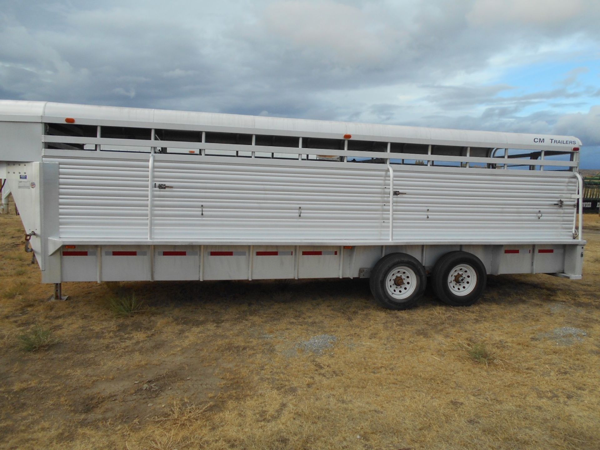 Aluminum stock trailer - Image 2 of 8