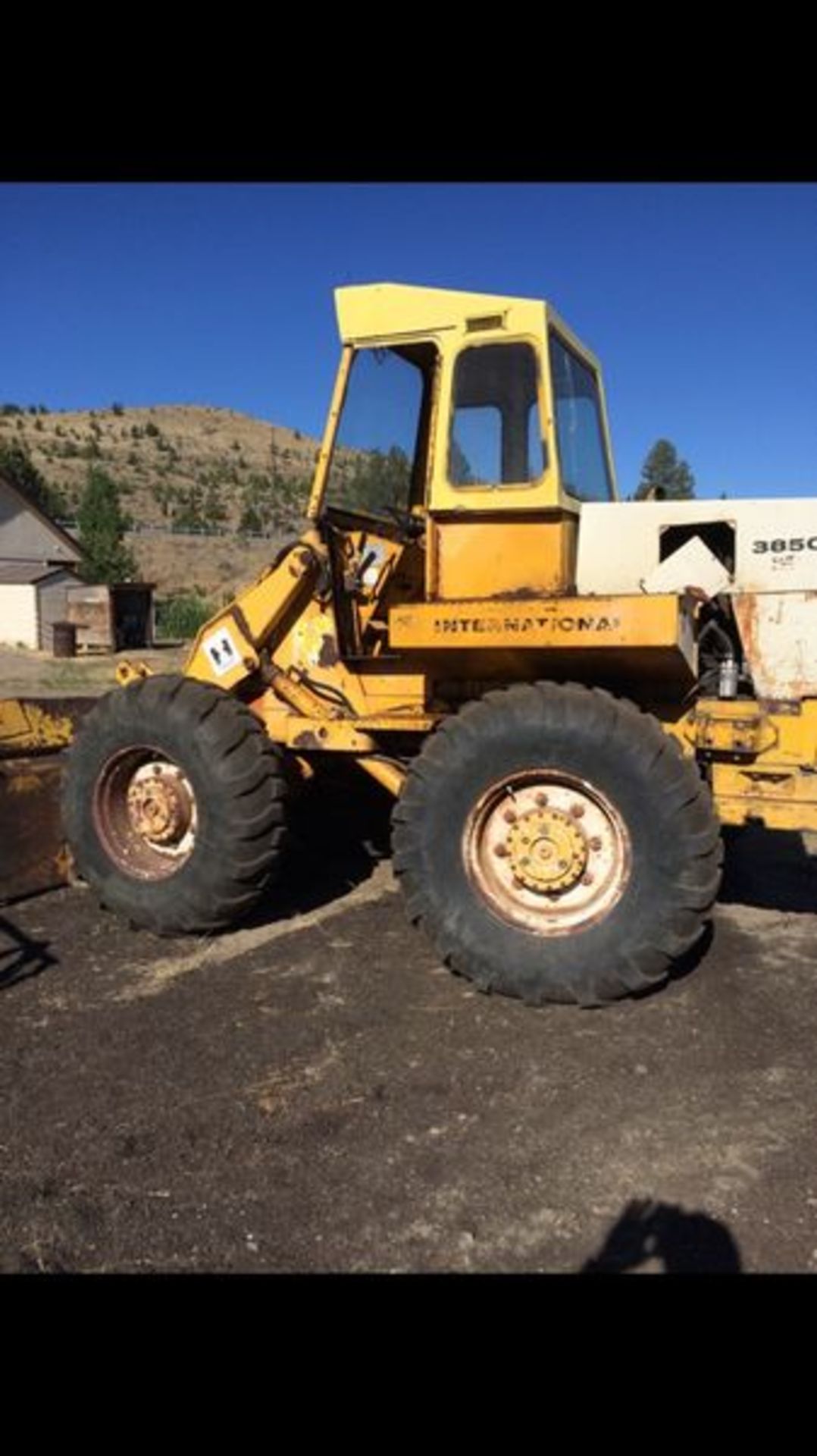 wheel loader - Image 4 of 6