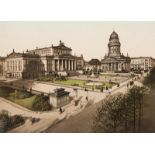 12 Photochrome vom historischen Berlin. Um 1890. Format 17 x 22,5 cm. Auf Karton. In HLdr.-Mappe