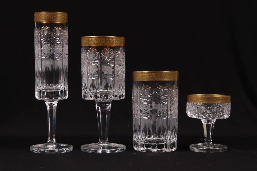 Set of Fine Gold Rim Cut Glass Including 10 wines, 12 water, 9 champagne, 11 aperitif Good - Image 5 of 6