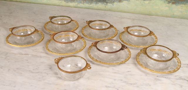 Set of Cut Glass Finger Bowls Intaglio cut with ormolu border. 7 saucers and 8 bowls Good - Image 2 of 5