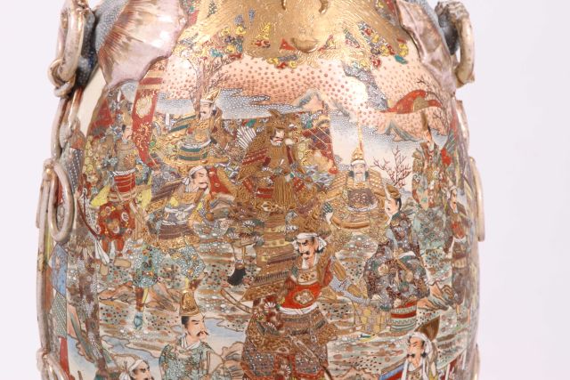 19th c Monumental Satsuma Palace Vase with Japan dragon handles and Samurai warrior motif. Vase: - Image 7 of 10