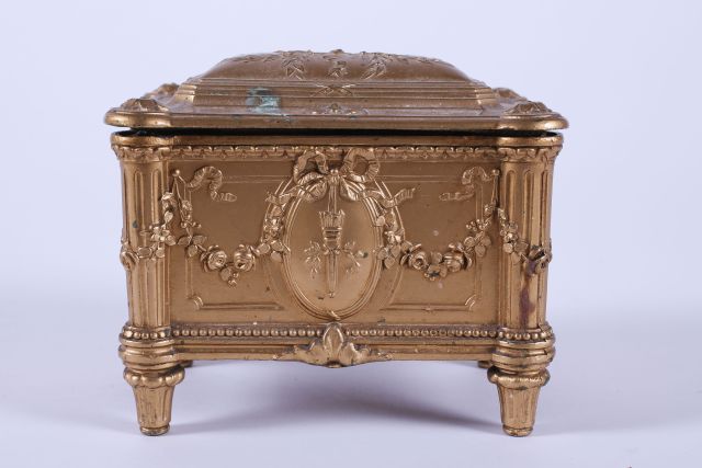 Covered Gilt Box with floral decoration. 4"x5.5" - Image 2 of 5