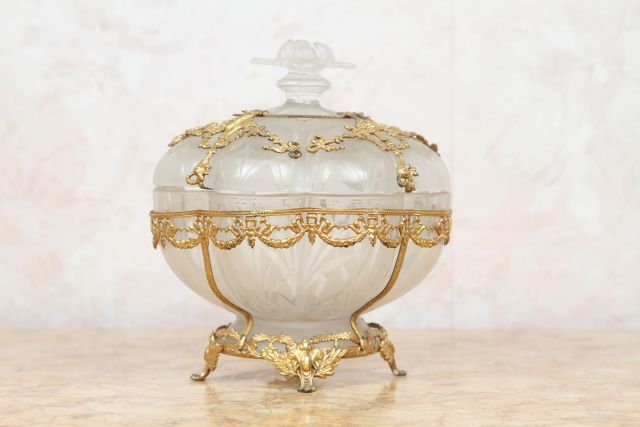 French Ormolu Mounted Glass Covered Candy Dish late 19th/early 20th c., frosted glass of lobed - Image 7 of 7