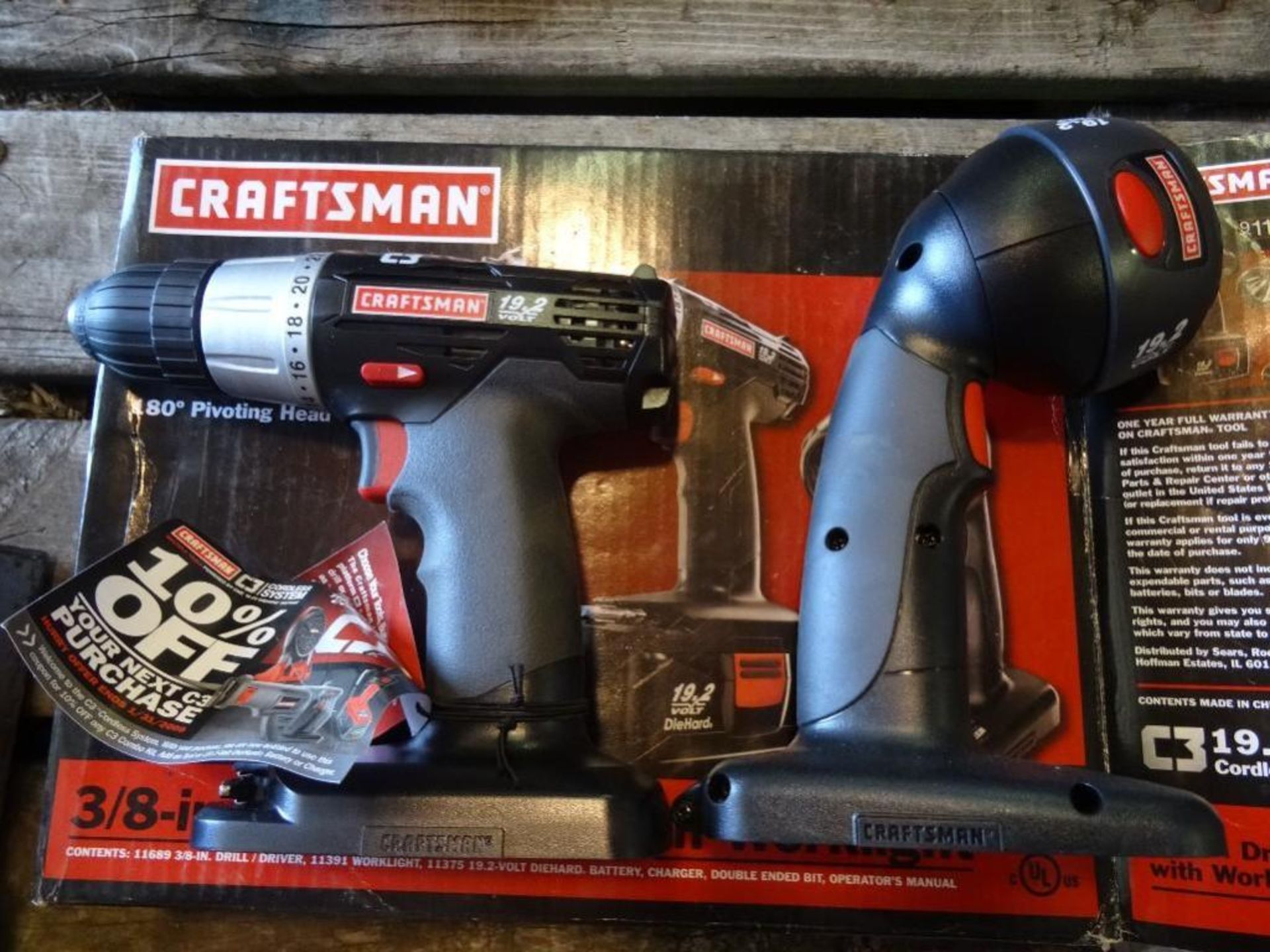 Craftsman 3/8" 19.2V Drill & (2) Flashlights