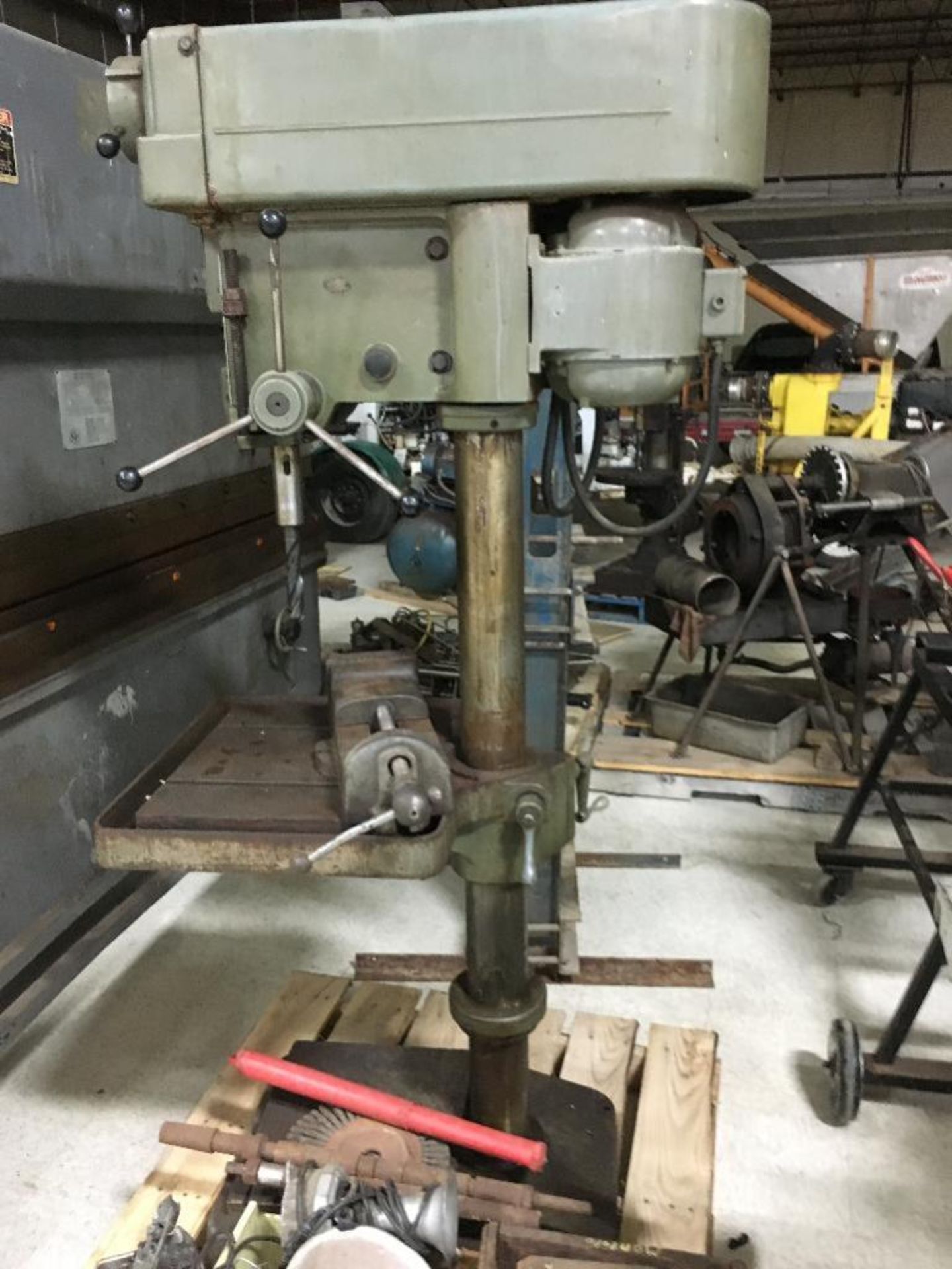 Clausing Series 22V Drill Press - Image 2 of 8