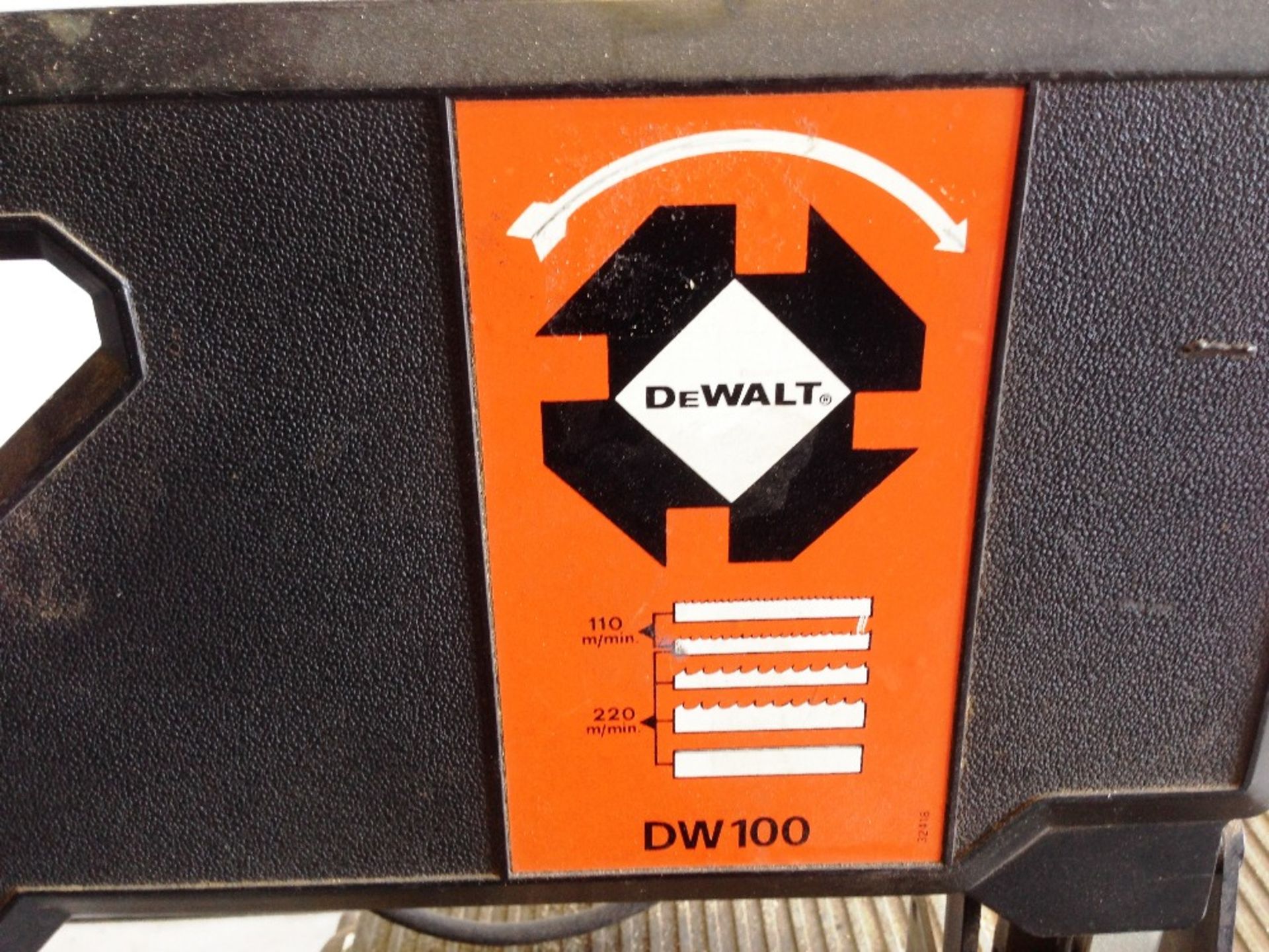 Dewalt 240V band saw Model: DW100 - Image 2 of 4