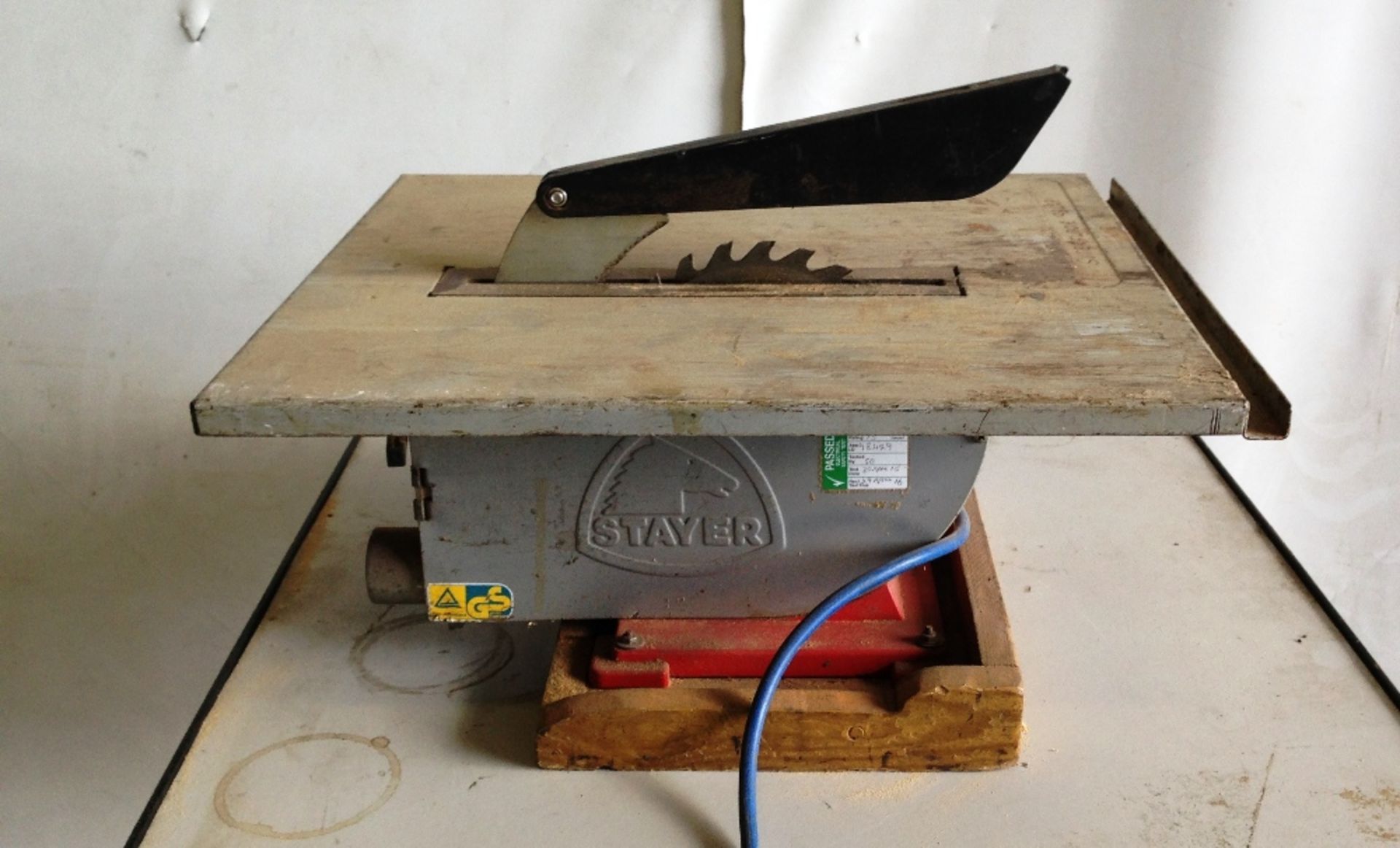 Stayer 240V table top rip saw