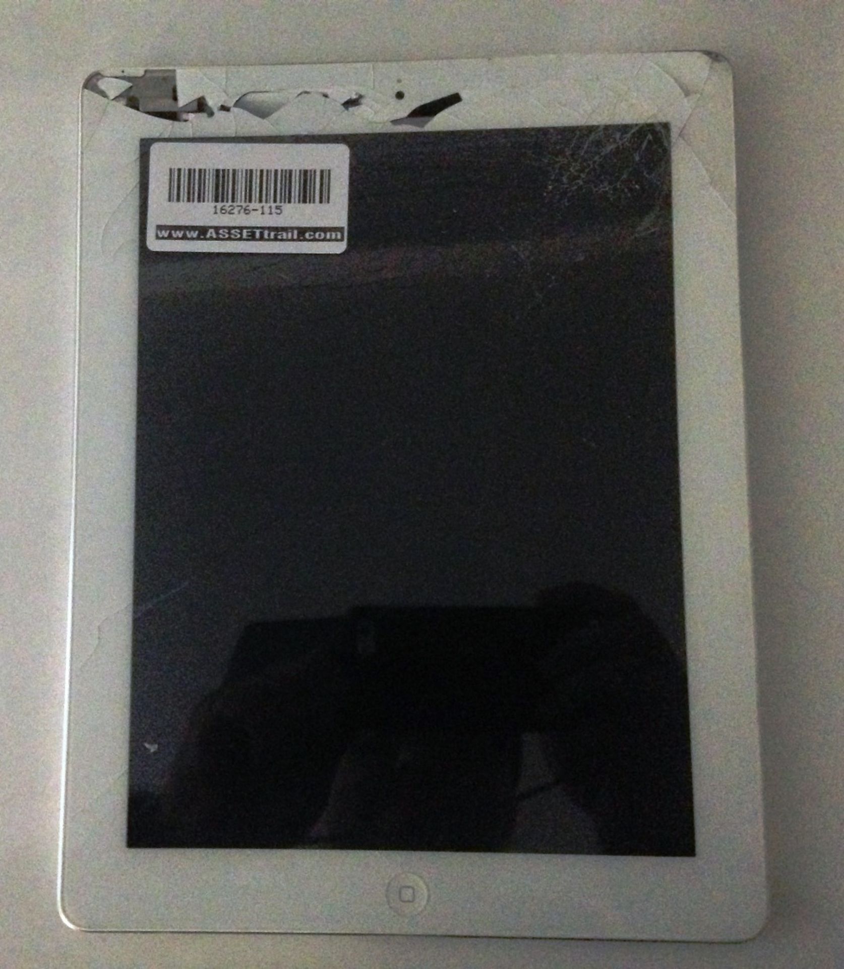 5 x 3rd Generation iPad 16GB - see description - Image 7 of 10