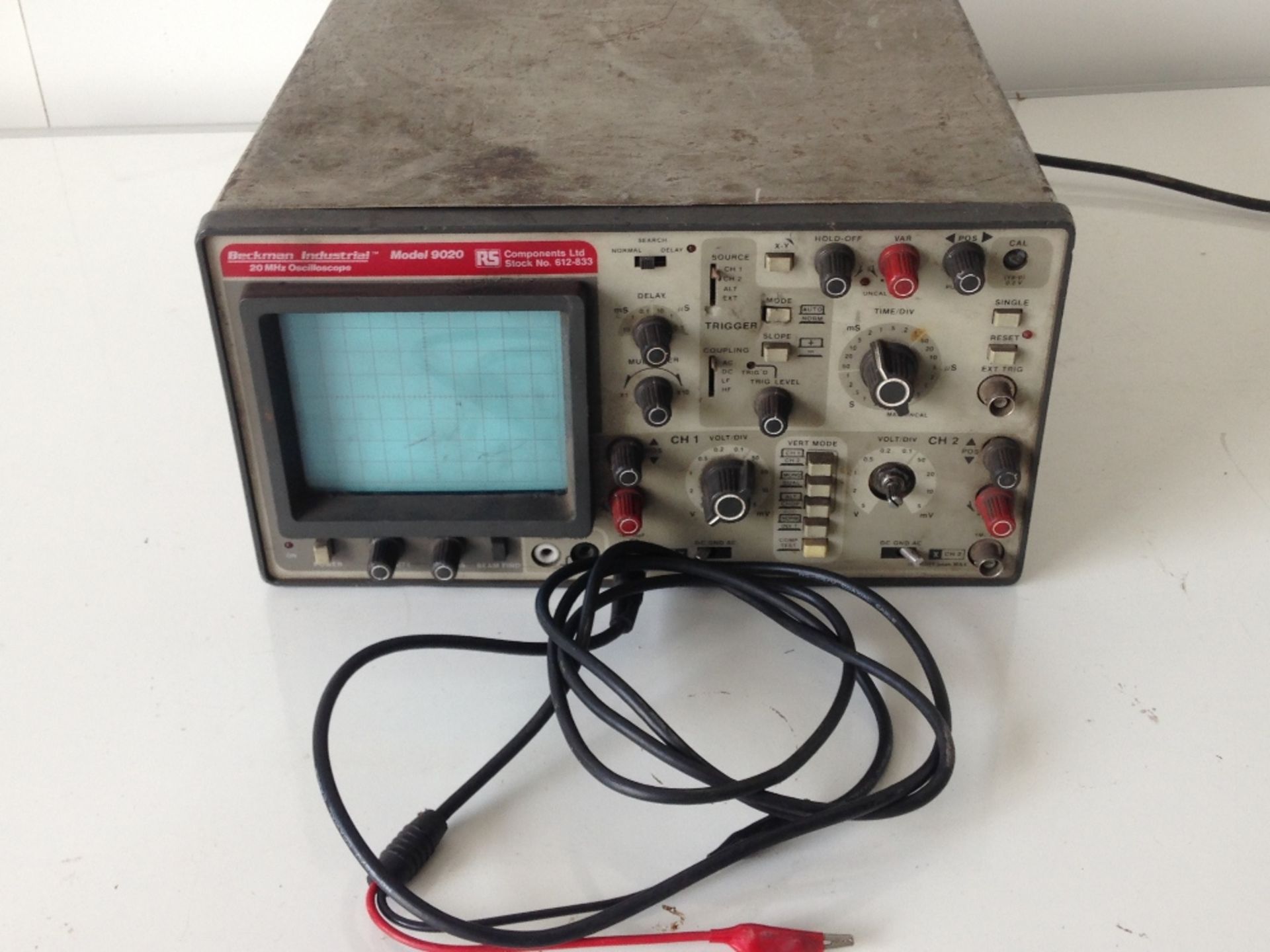 Beckman Industrial 20 HZ oscilloscope Model 9020