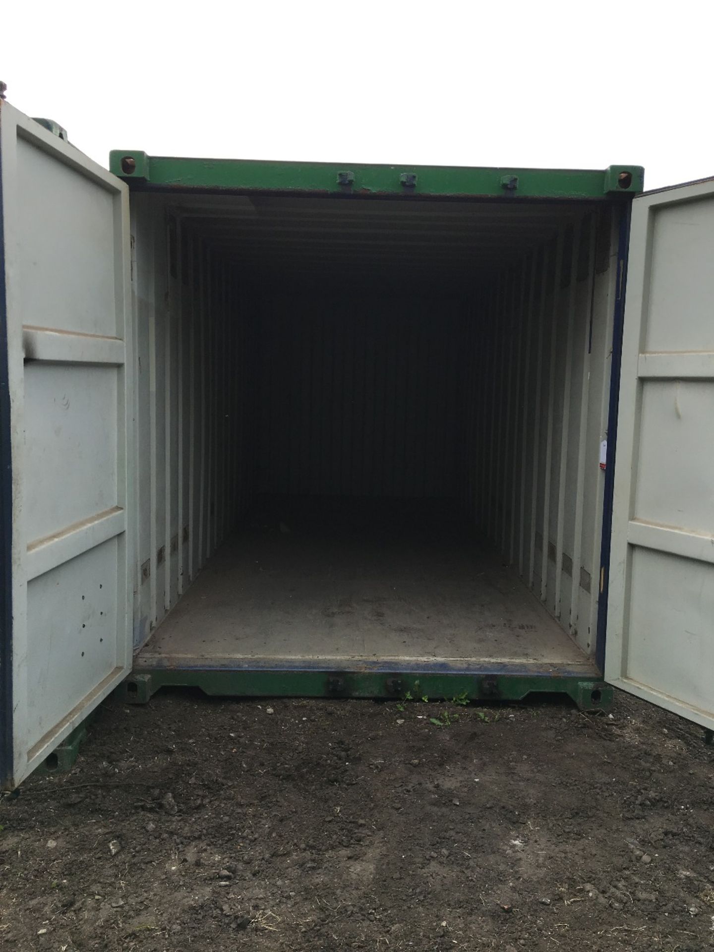 20 x 8 foot double door storage container with locking box B7 - Image 3 of 4