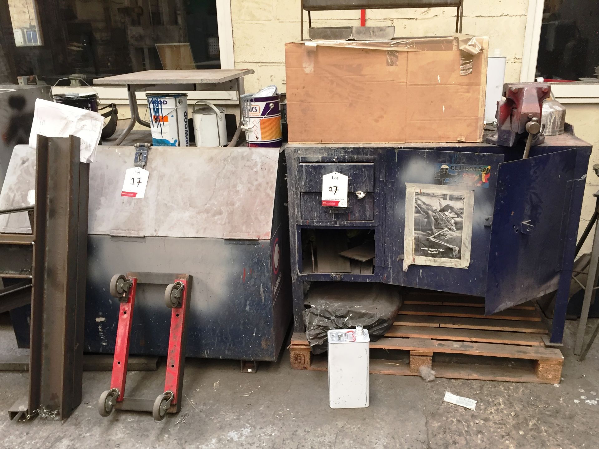 Paint storage cabinet & Bench with Record Vice