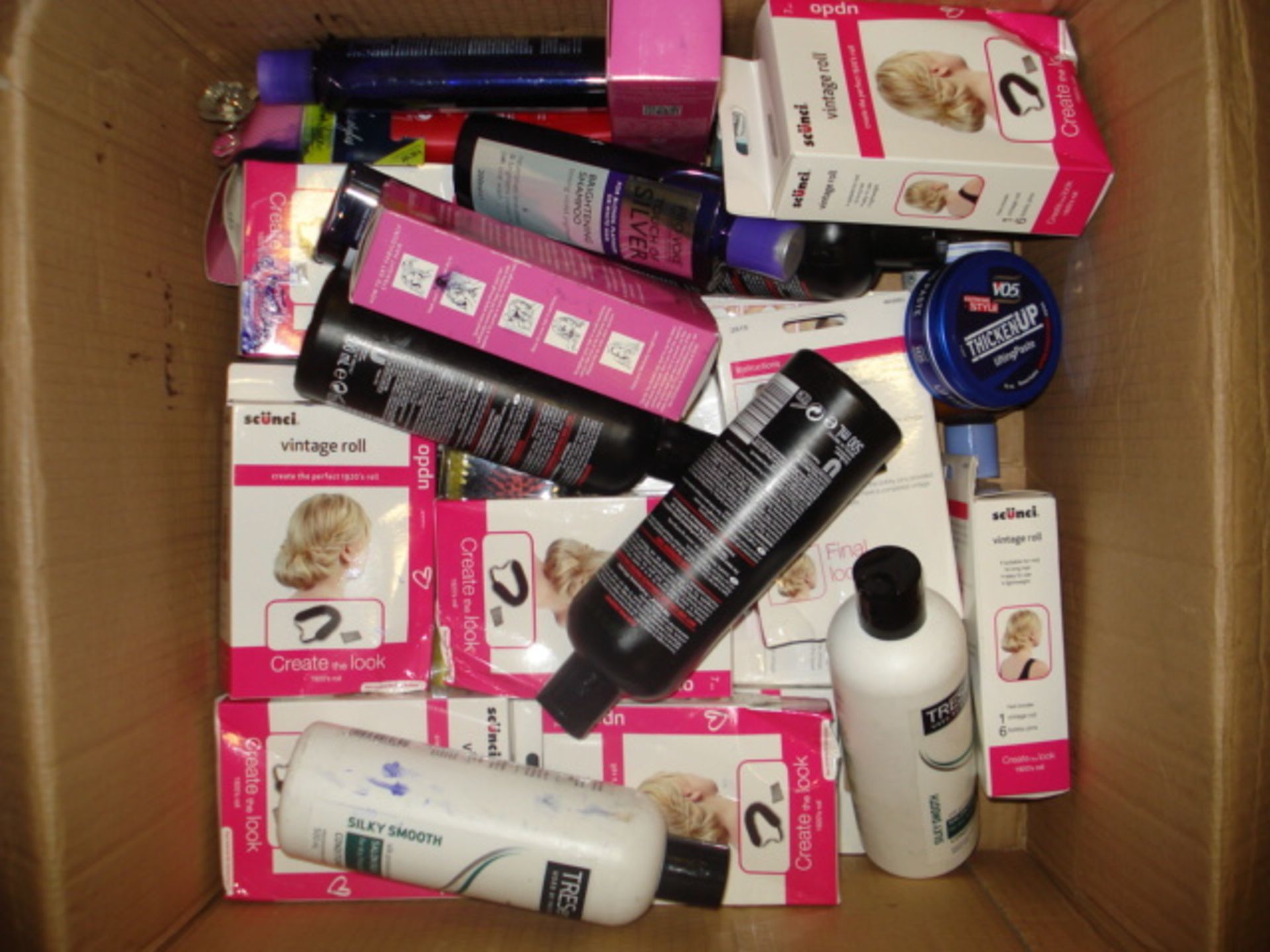 Boxes of retail returns - HAIR PRODUCTS RRP £ 399.03 - Image 2 of 3