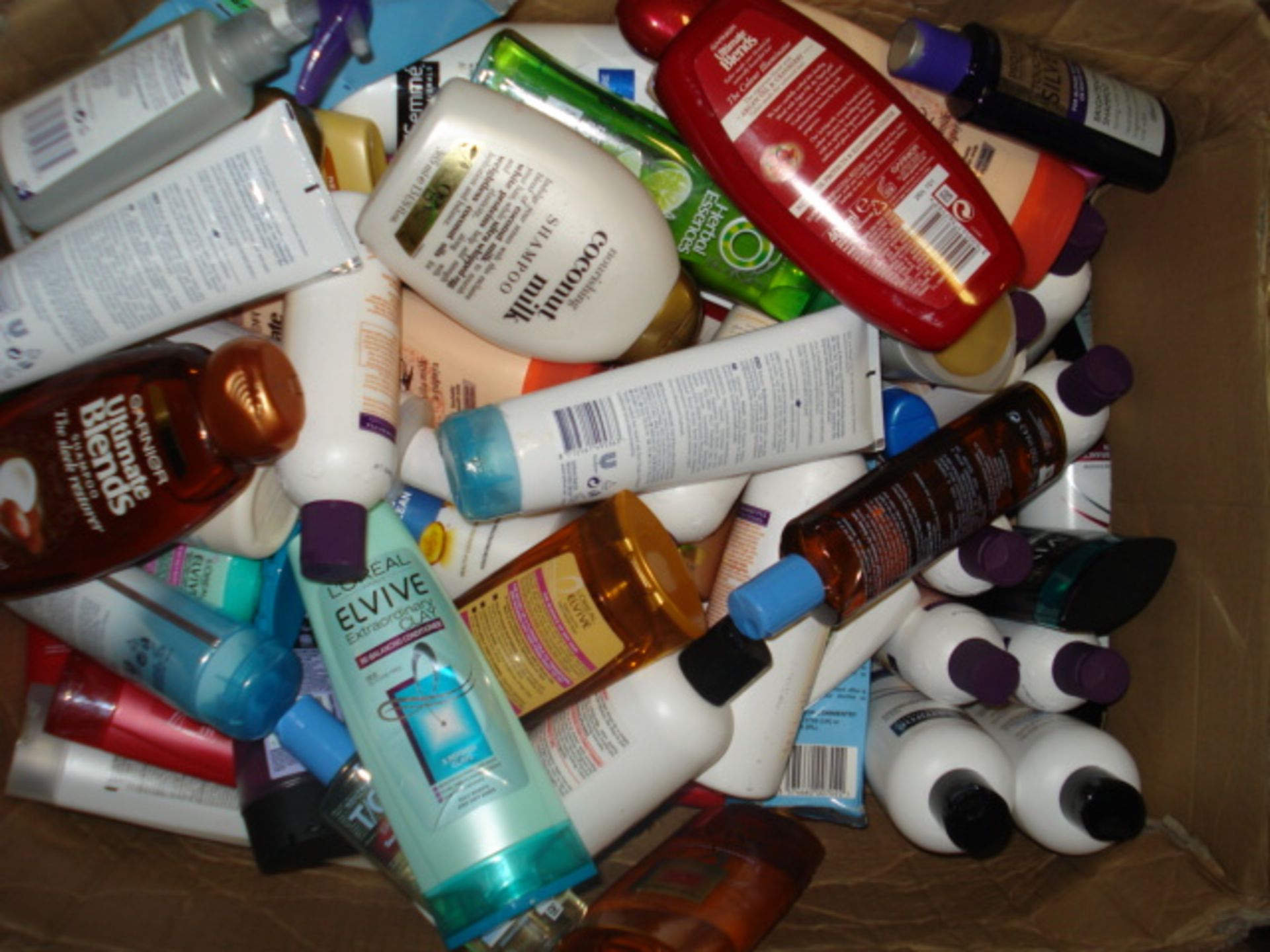 Boxes of retail returns - HAIR PRODUCTS RRP £ 1,555.89 - Image 2 of 4